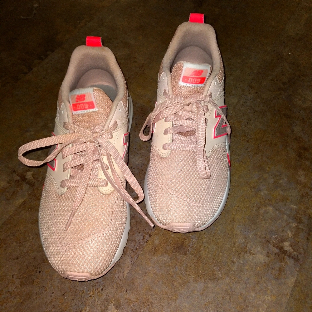 NB size 8 pink sneakers